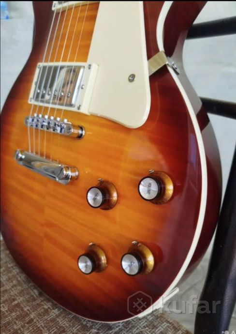 Gibson LesPaul standart плотный чехол в комплекте. — фото 2