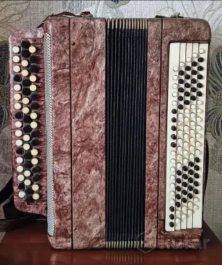 Баян перламутровый 40*35*20 актуально до 06.08