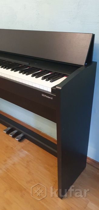 Цифровое пианино Roland F-140R + наушники — фото 3