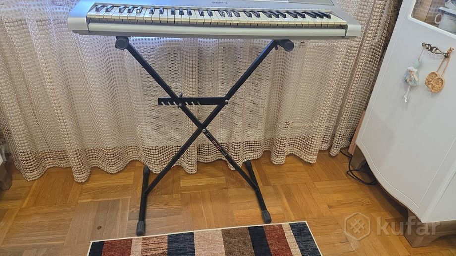 Синтезатор Yamaha PSR-E303 — фото 2