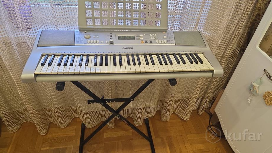 Синтезатор Yamaha PSR-E303 — фото 3