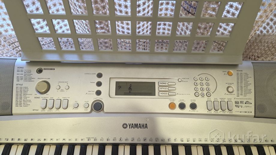 Синтезатор Yamaha PSR-E303 — фото 4
