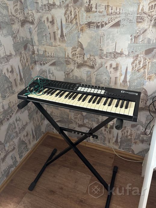 Novation Launchkey 49 MK2 + стойка — фото 2