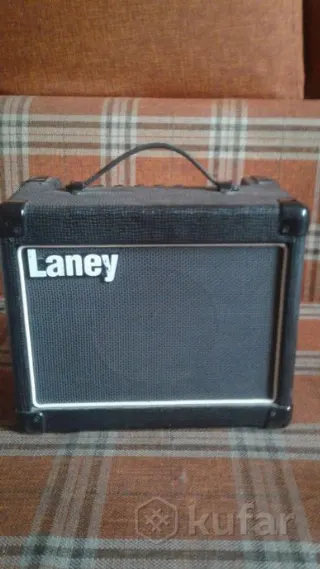 Комбик гитарный LANEY LG10