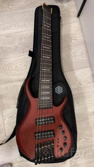 Бас-гитара Sire Marcus Miller M6 6-String Headless