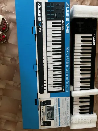 Alesis v49 USB/Midi клавиатура