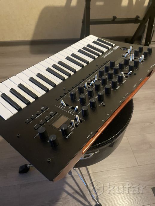 Аналоговый синтезатор Korg Minilogue XD — фото 3