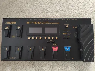 Boss GT100 процессор эффектов для электрогитары