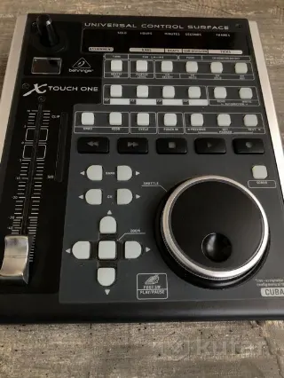midi контроллер