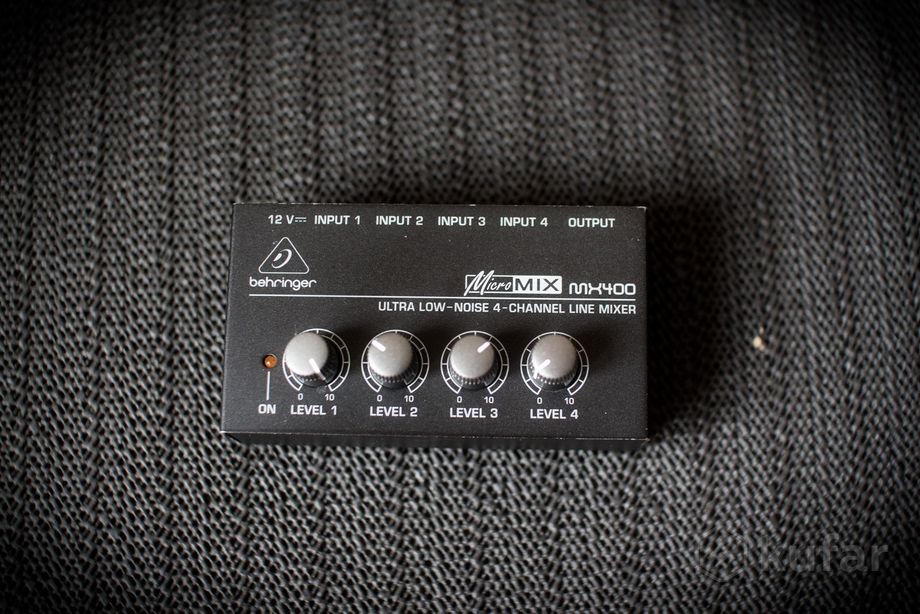 Behringer MX400 Аналоговый микшерный пульт