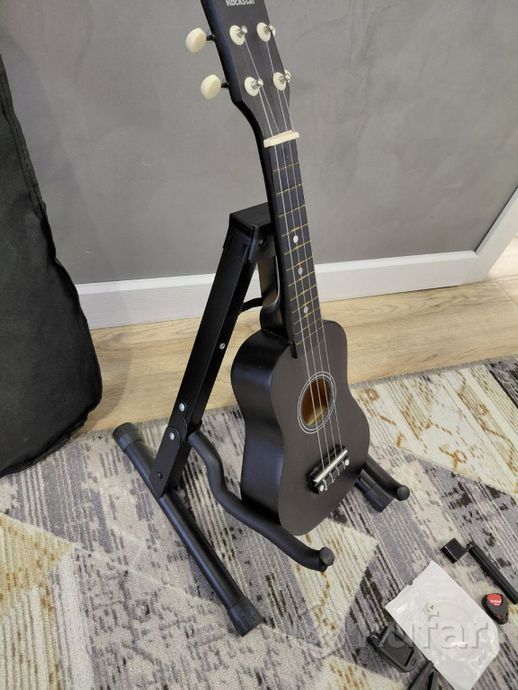 Укулеле ROCKSTAR + ПОДАРАК-аксессуары и подставка — фото 4