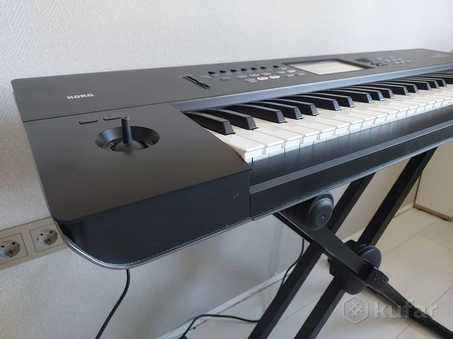 Рабочая станция Korg Nautilus 61 AT (Aftertouch) — фото 1