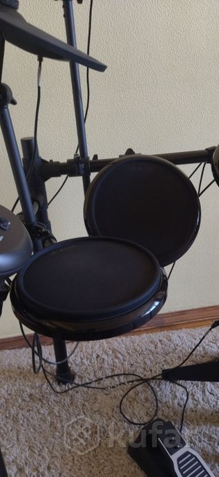 Alesis Nitro Mesh Kit + стул. электронные барабаны — фото 4