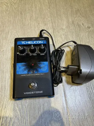 Вокальная педаль TC Helicon VoiceTone C1
