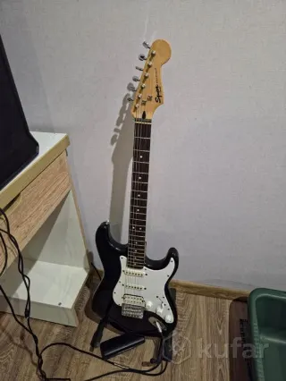 Электрогитара Fender Squier Bullet