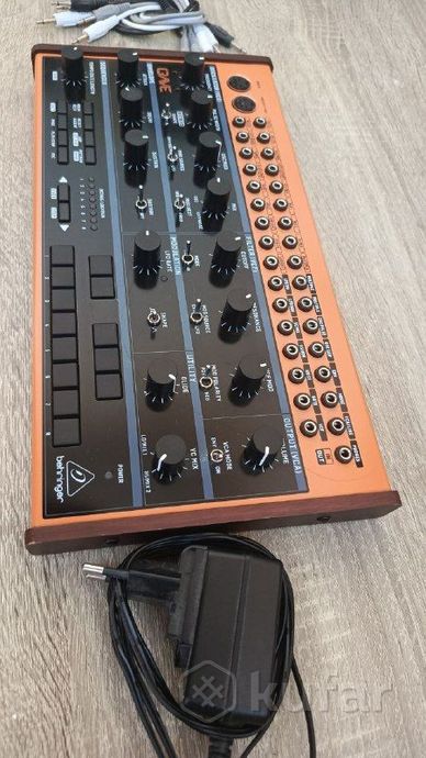 Аналоговый синтезатор Behringer Crave — фото 2