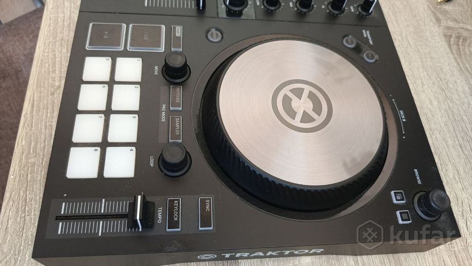 DJ контроллер Traktor Kontrol S2 MK3 — фото 2