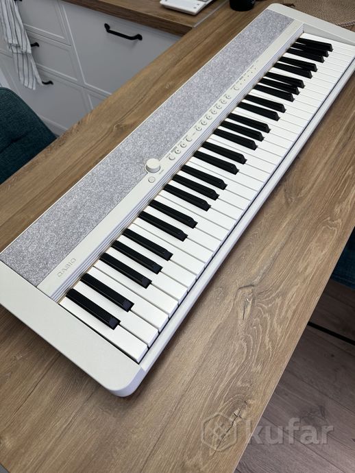 Цифровое пианино Casio Casiotone CT-S1 WE — фото 1
