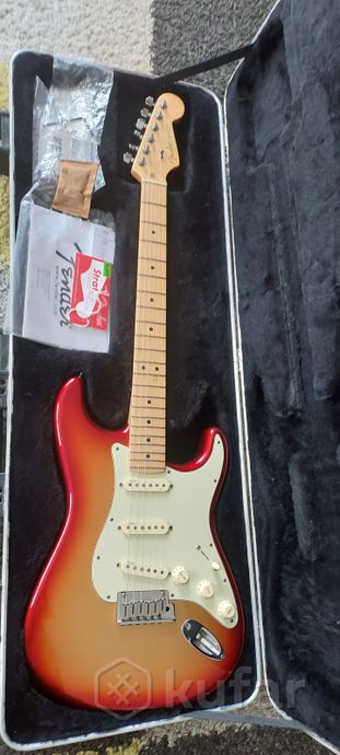 Fender American Deluxe Stratocaster USA — фото 1