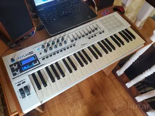 Arturia KeyLab 49 midi клавиатура