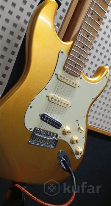 Электрогитара Jet JS - 300 GD описание