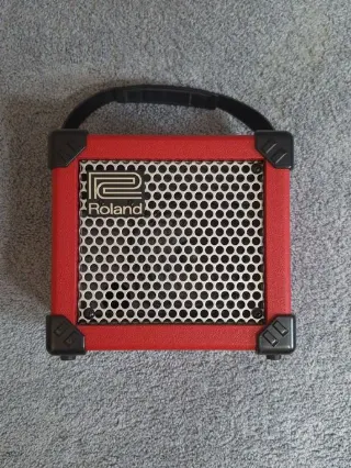 Комбоусилитель Roland Micro Cube