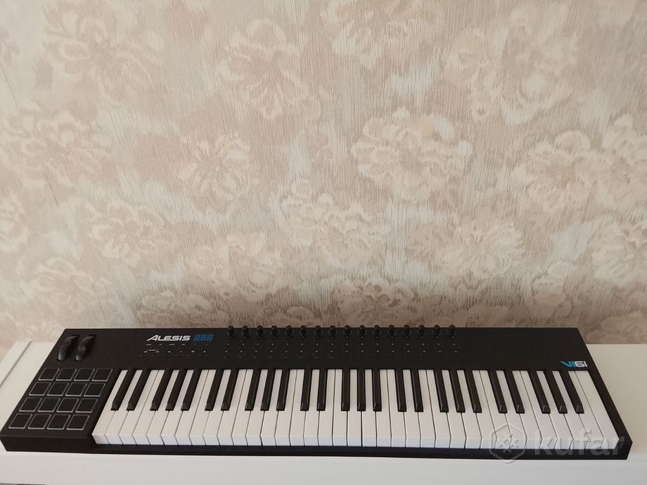 MIDI-клавиатура ALESIS VI61