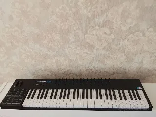 MIDI-клавиатура ALESIS VI61