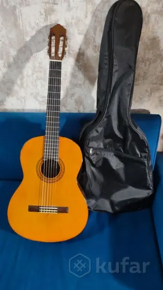 Классическая гитара Yamaha C40 + подарки