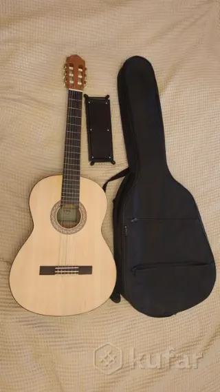 Классическая гитара Yamaha C40M