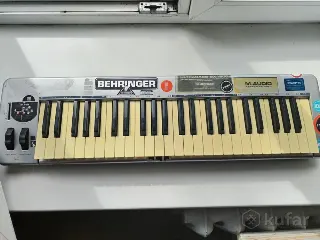 Синтезатор б/у