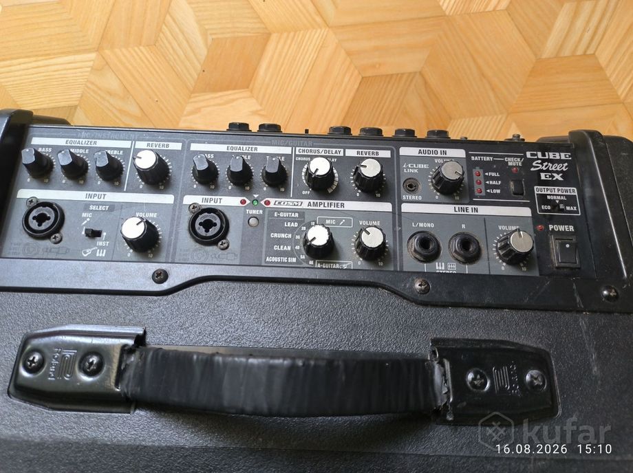 Комбоусилитель Roland Cube Street EX — фото 3