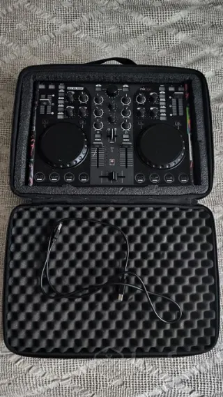 DJ контроллер reloop