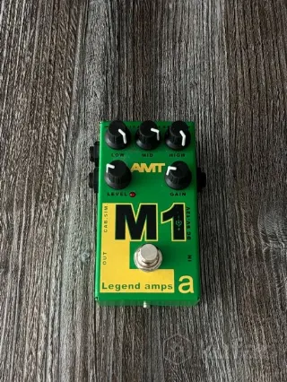 Гитарная педаль преамп AMT M1