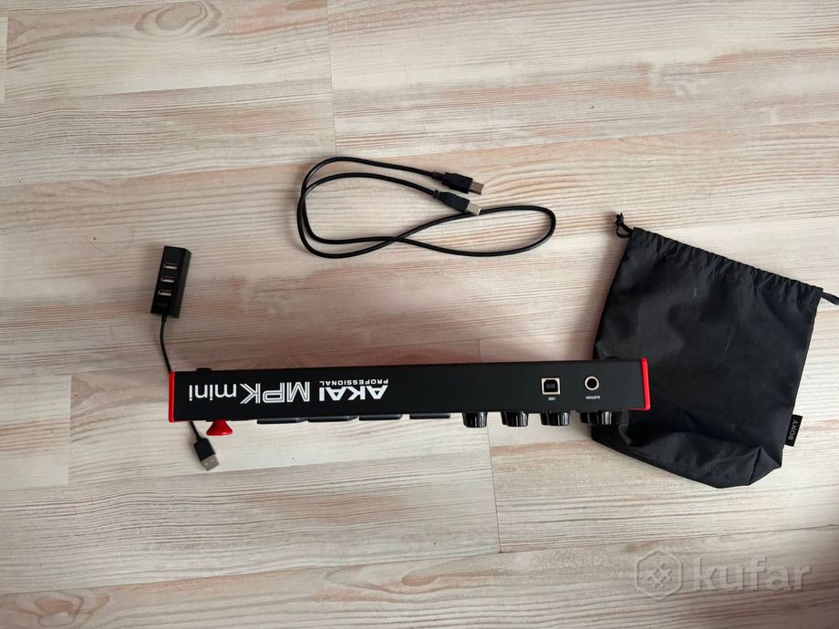 MIDI-клавиатура Akai Pro MPK Mini MK3 — фото 4