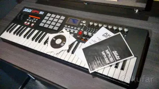 Midi клавиатура Akai MPK61