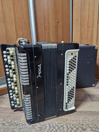 Баян