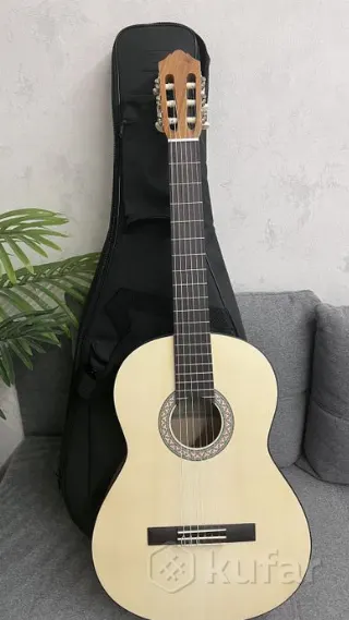 Гитара классическая Yamaha C40M с чехлом