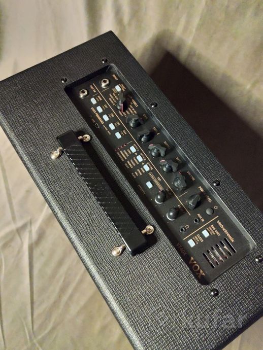 Гибридный комбоусилитель VOX VT40X — фото 2
