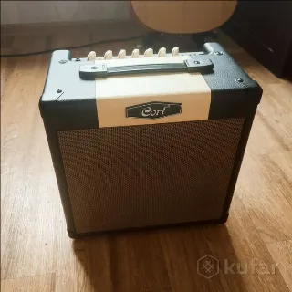 Cort CM15R Гитарный комбоусилитель