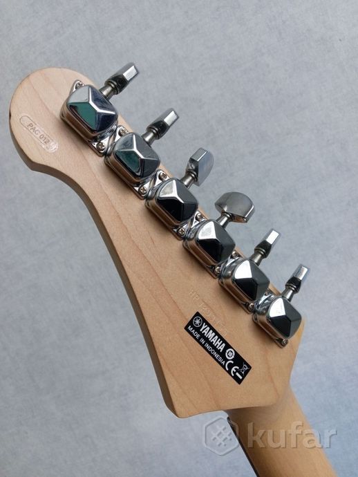 Электрогитара Yamaha Pacifica 012 — фото 3
