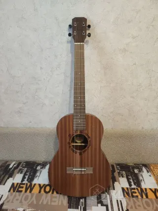 Укулеле баритон Flight NUB310