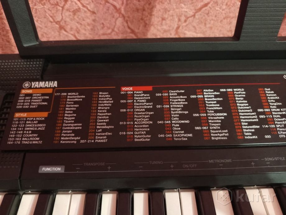 Продам синтезатор YAMAHA PSR-F51 — фото 2