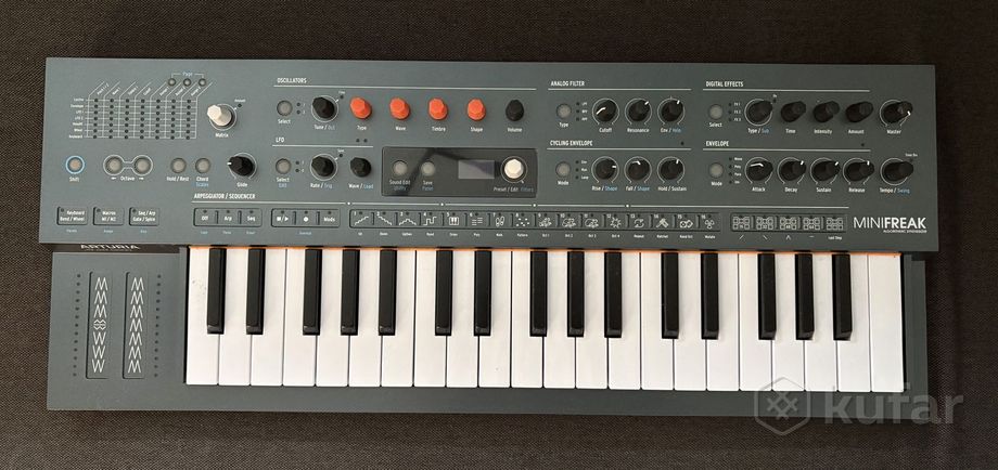 Синтезатор Arturia Minfreak