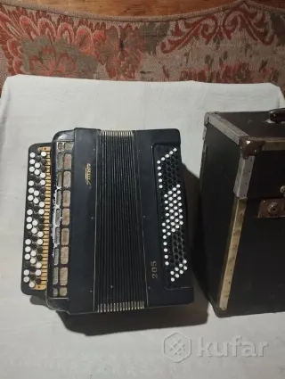 Баян.