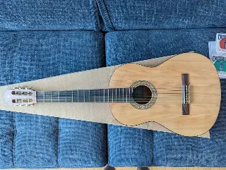 Гитара Yamaha c40