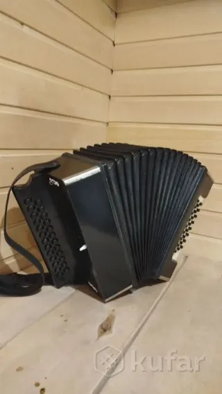Гармонь Ленинградсой фабрики гармошка