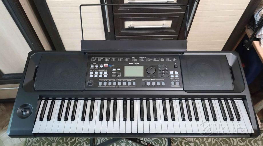 Синтезатор Korg EK-50 (Состояние нового)