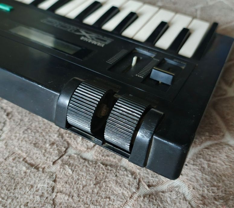 Синтезатор Yamaha dx100 — фото 3