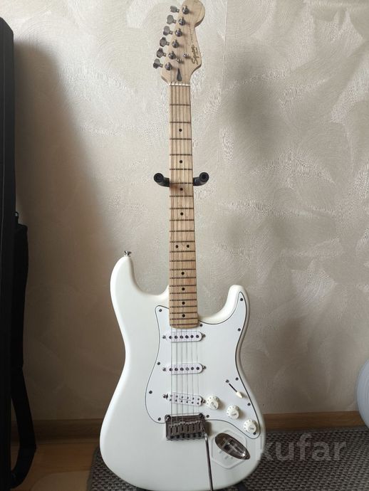 Электрогитара Fender Squier Bullet Stratocaster — фото 1
